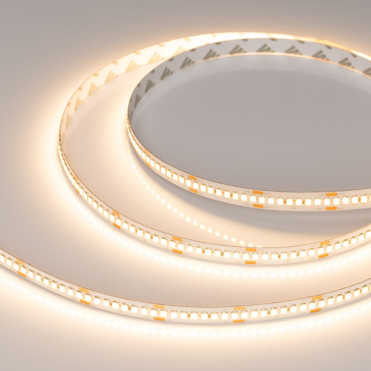 Светодиодная лента Arlight RT-A240-10mm 24V Warm2700 (22 W/m, IP20, 5m) (высок.эфф.150 лм/Вт) 038746(1)