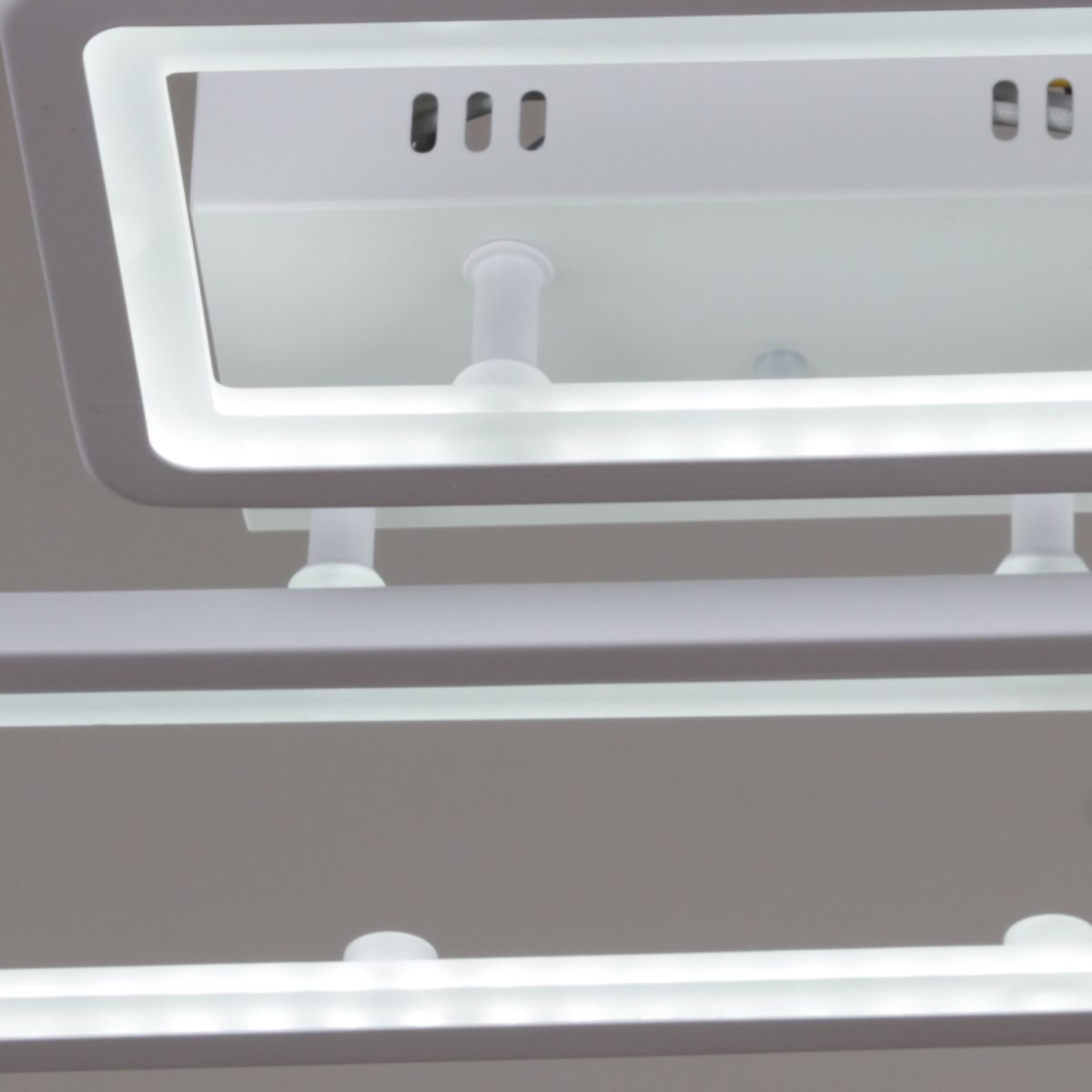 Потолочный светильник Reluce 03629-0.3-02C WH