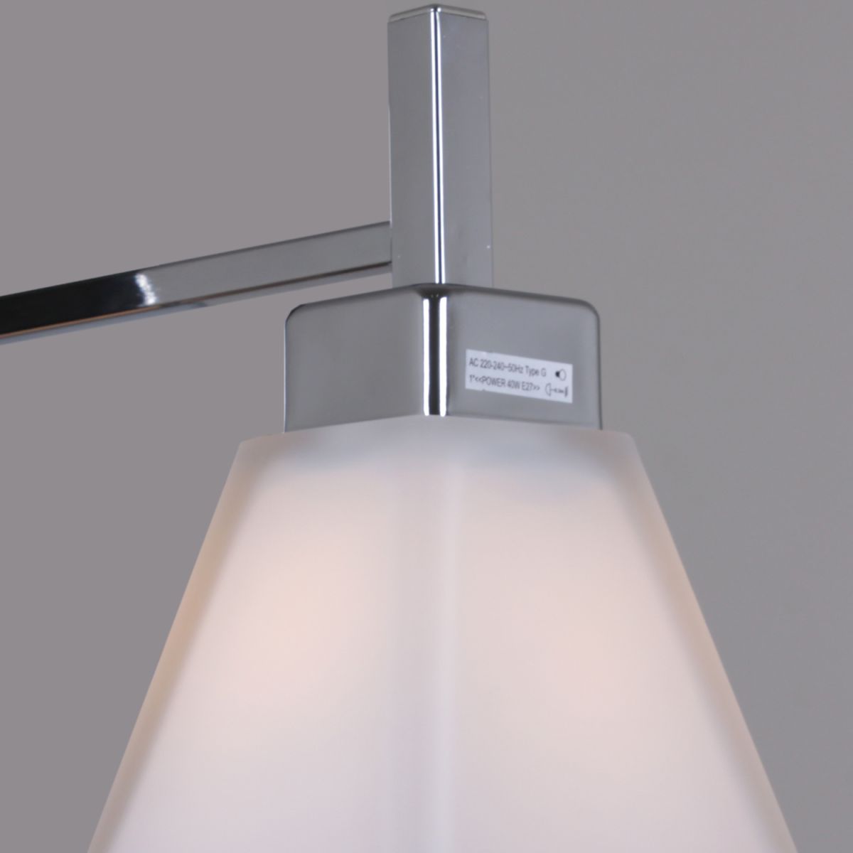 Бра Reluce 23570-0.2-01