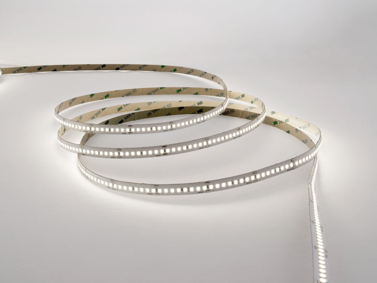 Светодиодная лента LEDS POWER 2835 192/м (18Вт/м) 24В холодная, серия ПРО140 005256