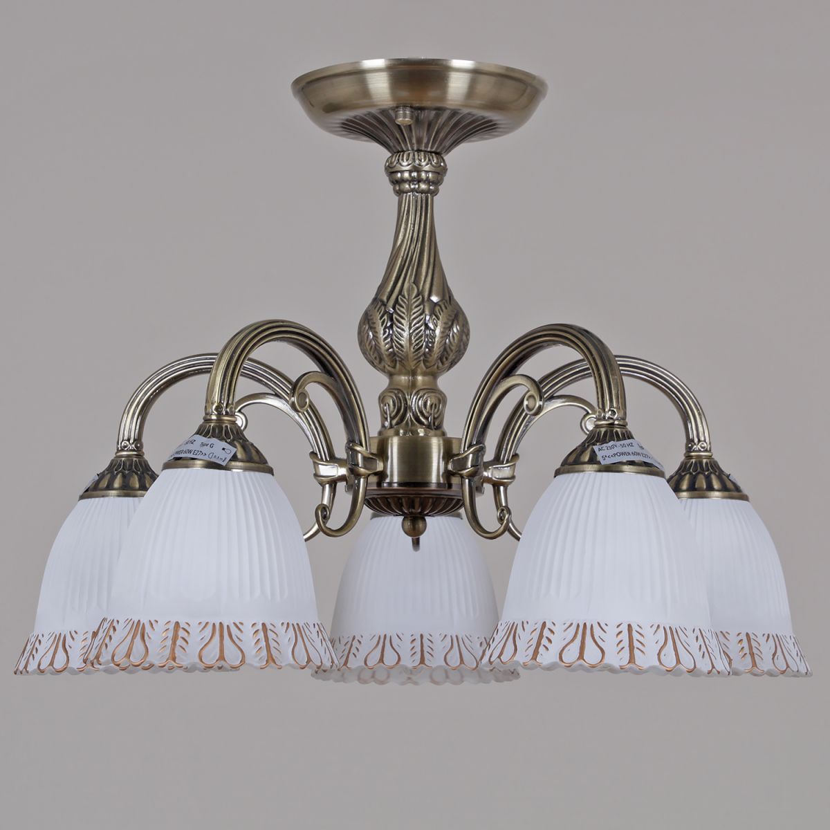 Потолочная люстра Reluce 99018-0.3-05