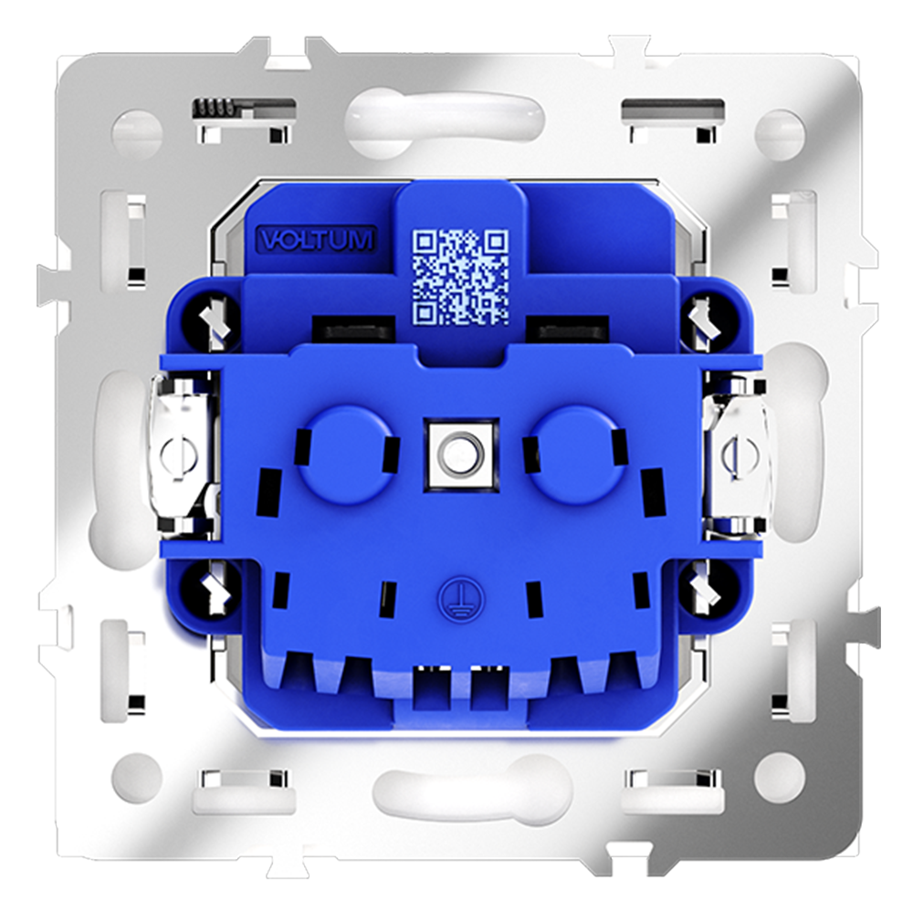 Розетка с защитными шторками и крышкой Voltum S70 VLS040303