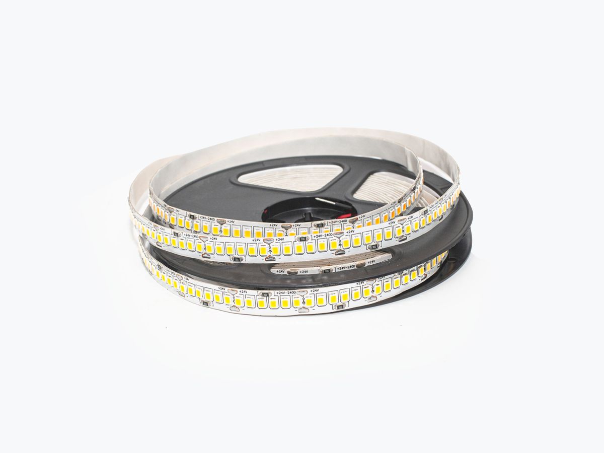 Светодиодная лента LEDS POWER 2835 240/м (21Вт/м) 24В холодная 008851