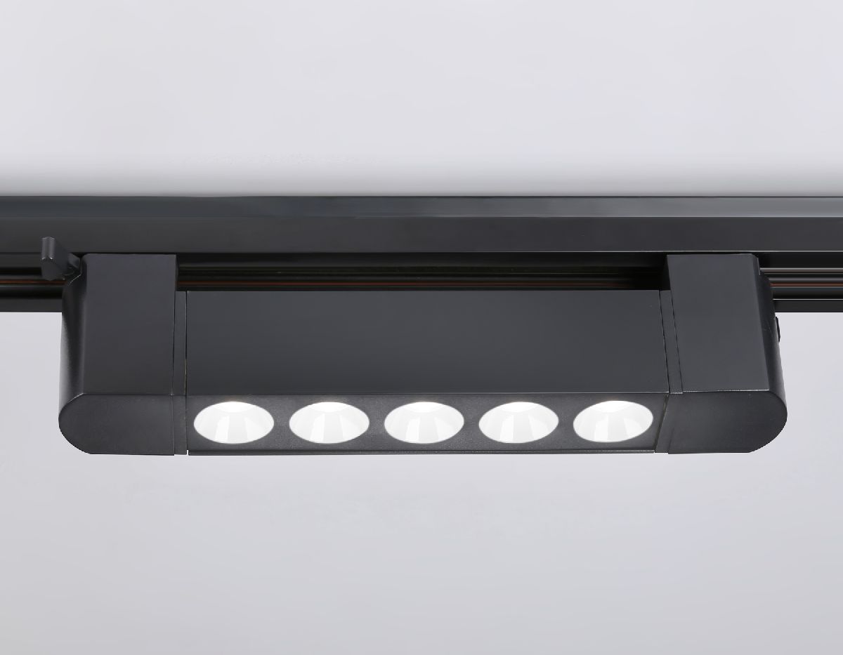 Трековый однофазный светильник Ambrella Light Track system GL6703