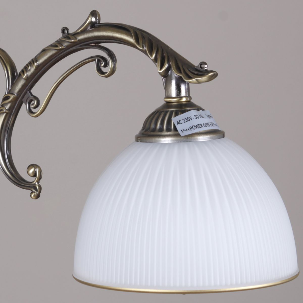 Потолочная люстра Reluce 19018-0.3-05