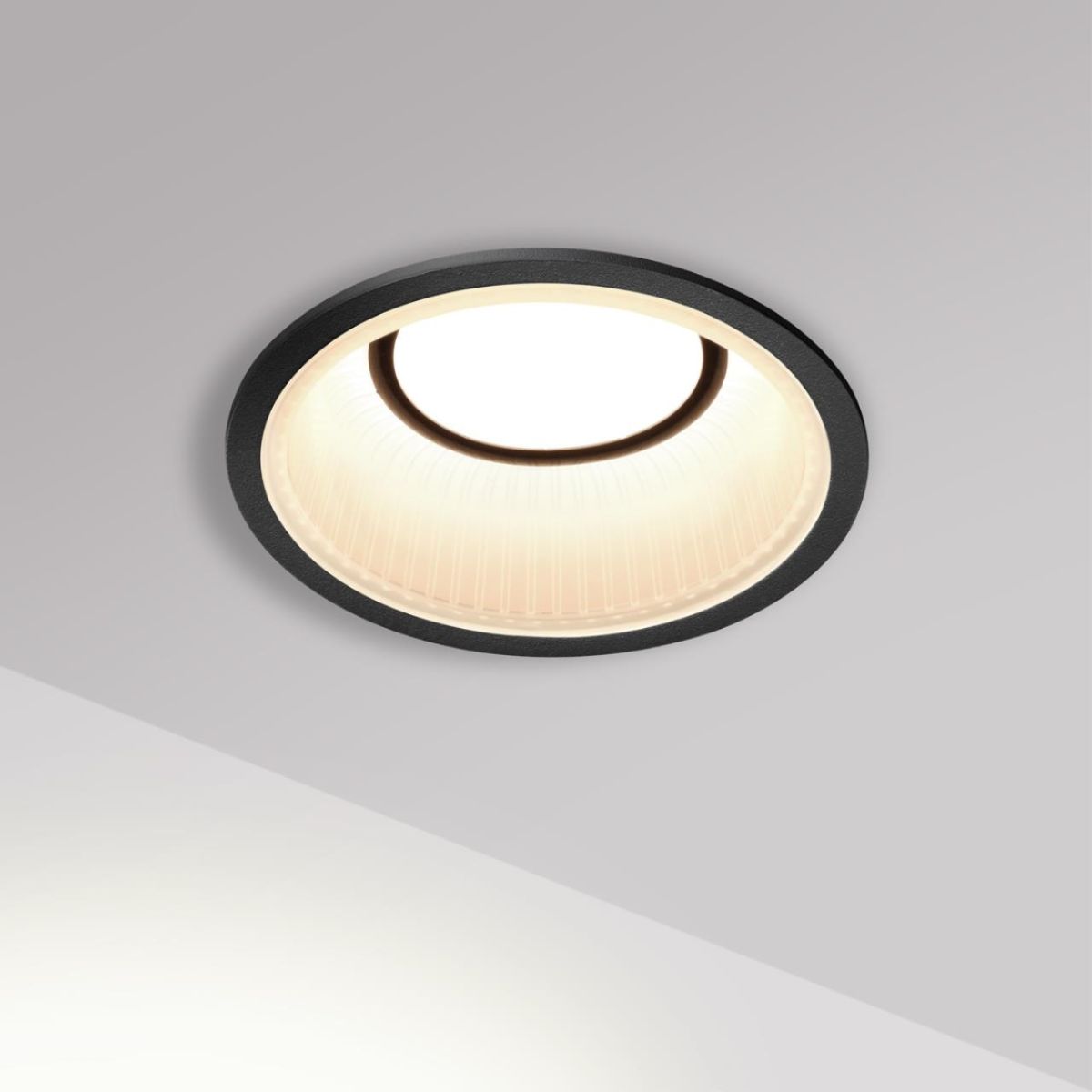 Встраиваемый светильник с переключателем цветовой температуры Novotech Wir Clarte 359876