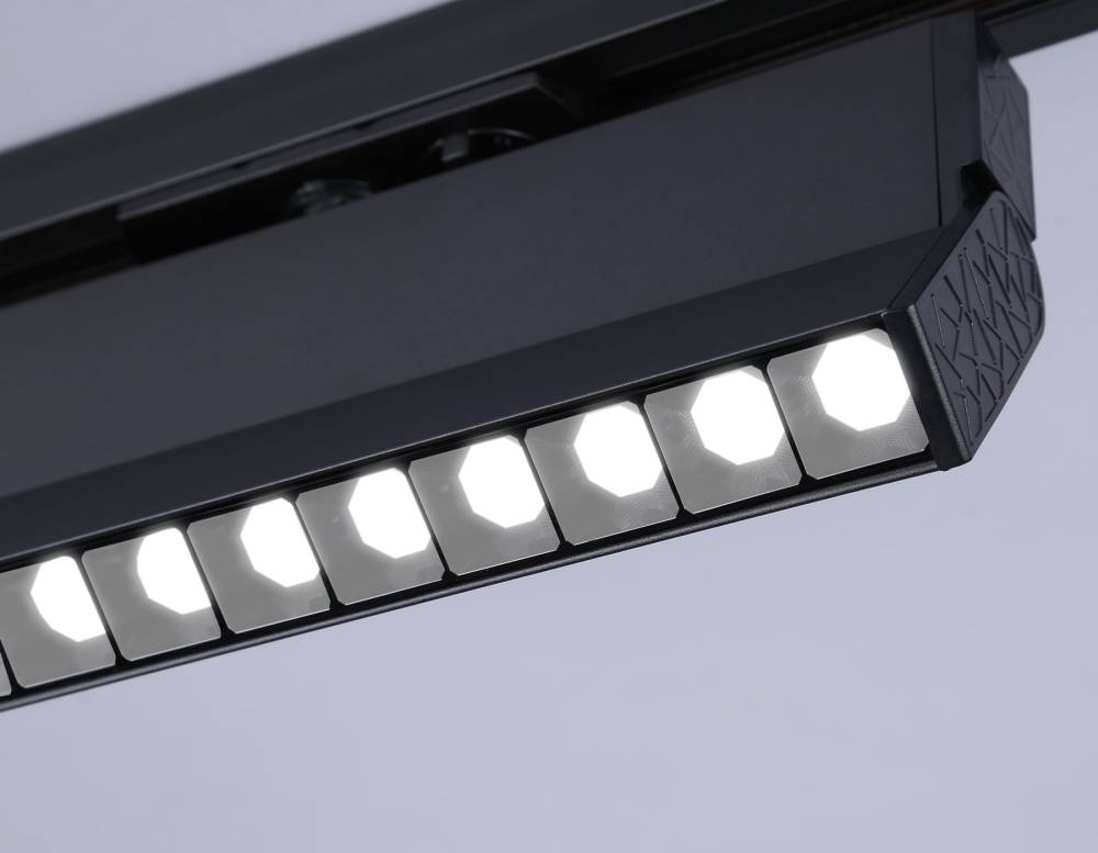 Трековый однофазный светильник Ambrella Light Track System GL6819