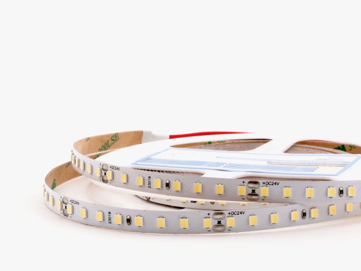 Светодиодная лента LEDS POWER 2835 128/м (12Вт/м) 24В холодная, серия ПРО140 005195