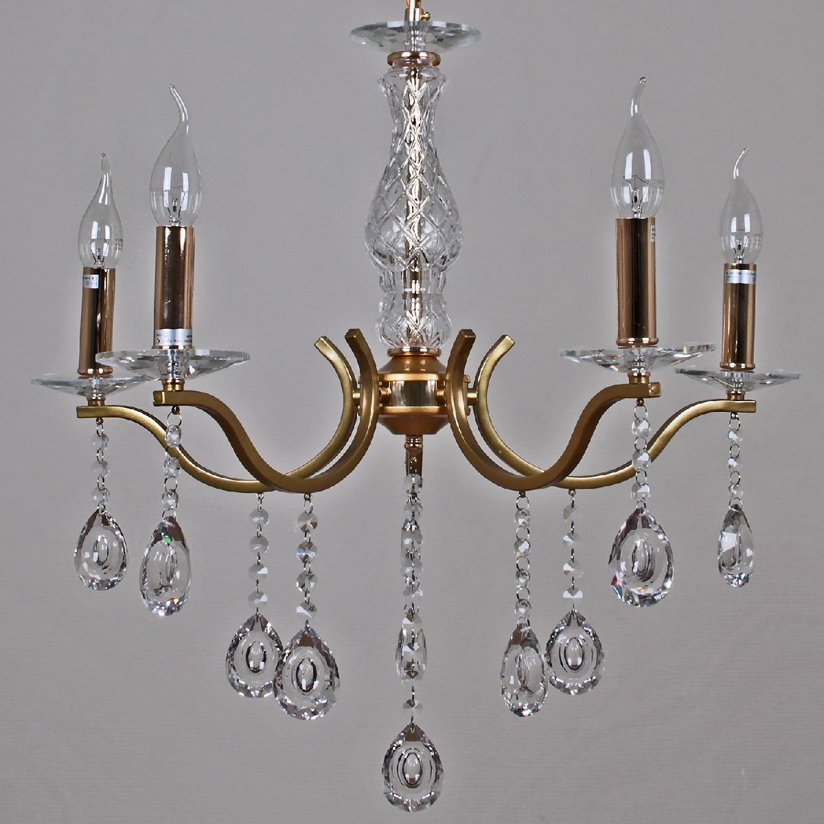 Подвесная люстра Reluce 03813-0.4-05 GD+FGD