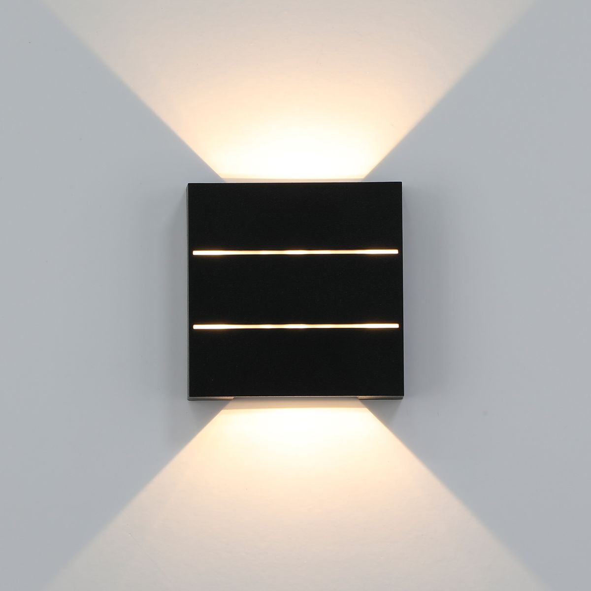 Уличный настенный светильник Uniel ULU-P31B-4W/4000K IP65 BLACK UL-00013619