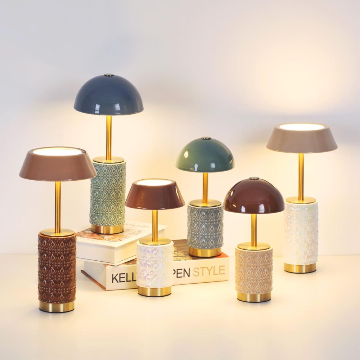 Настольная лампа прикроватная беспроводная Odeon Light L-Vision Lulu 5453/8TLA