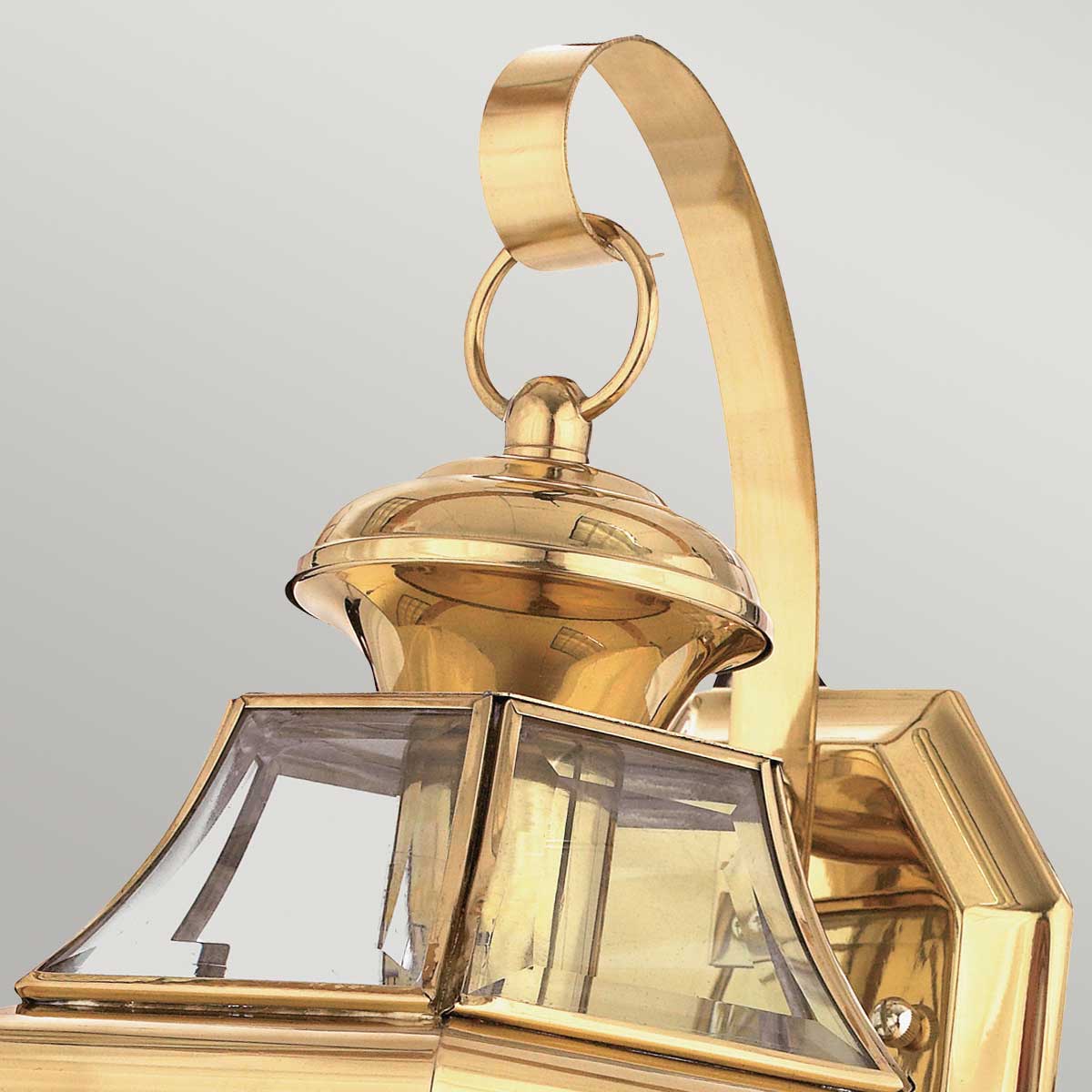 Уличный настенный светильник Quoizel QZ-NEWBURY2-M-PB