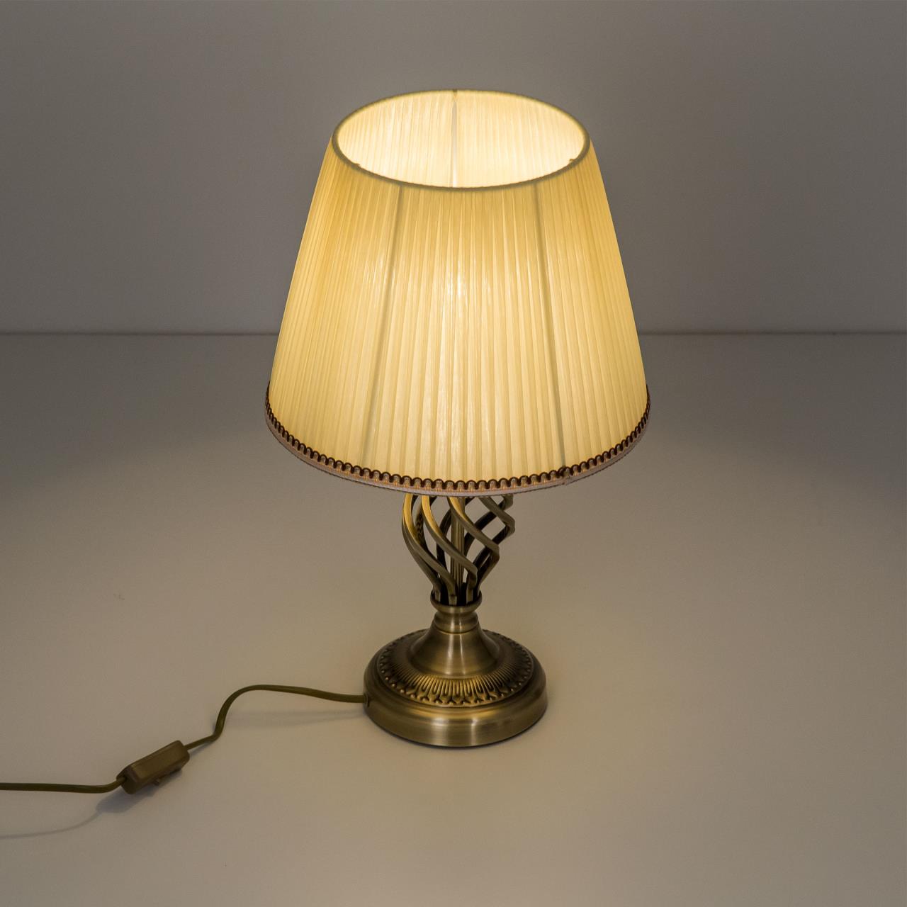 Настольная лампа Citilux CL402833 в #REGION_NAME_DECLINE_PP#