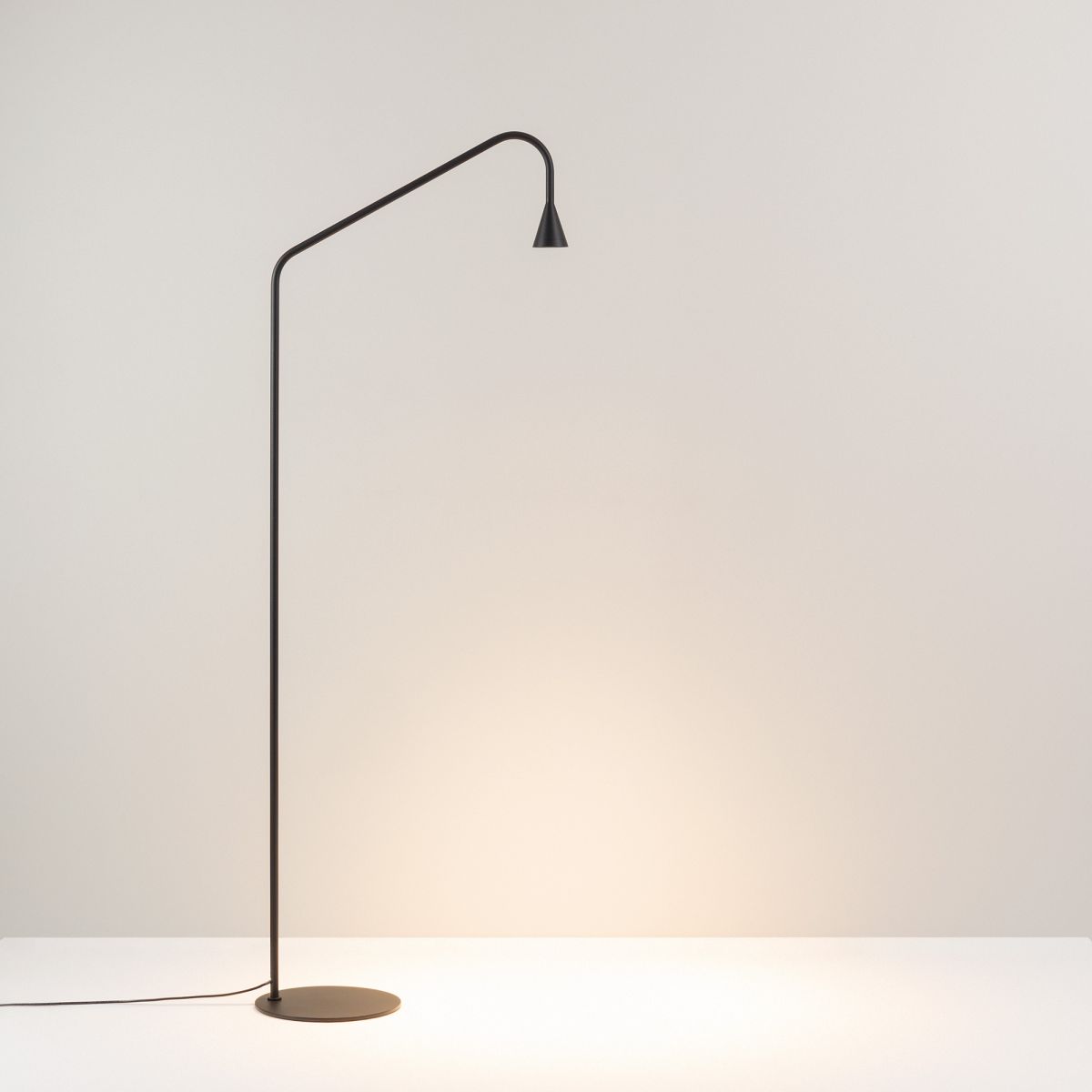 Торшер Arlight SP-RINAR-FLOOR-5W Warm3000 (BK, 36 deg, 230V) (IP20 Металл) 059322