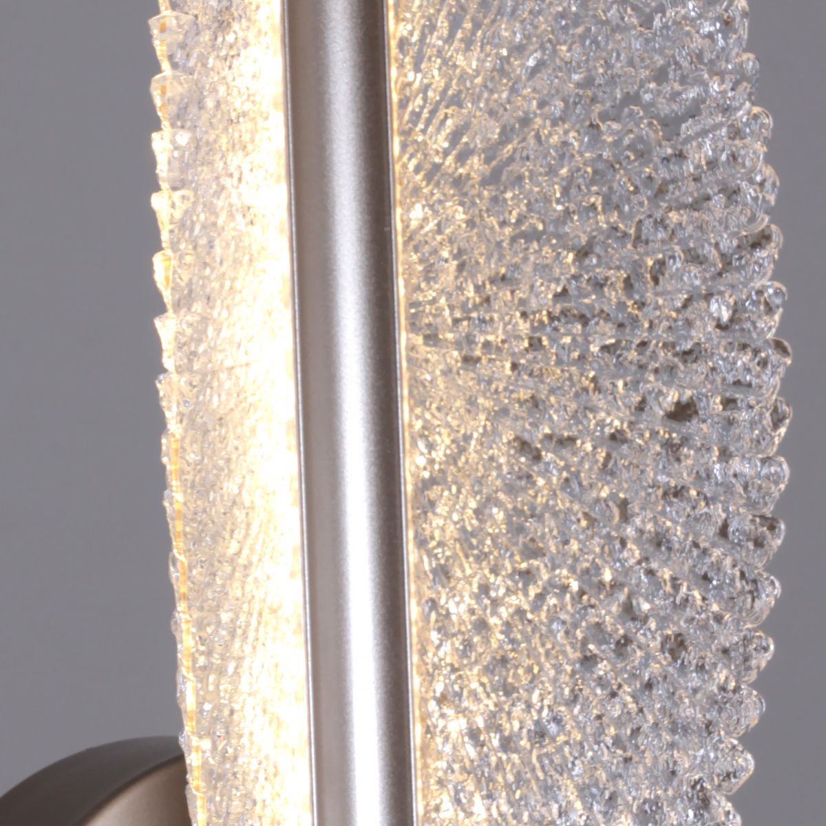 Настенный светильник Reluce 00490-0.2-01L champagne silver