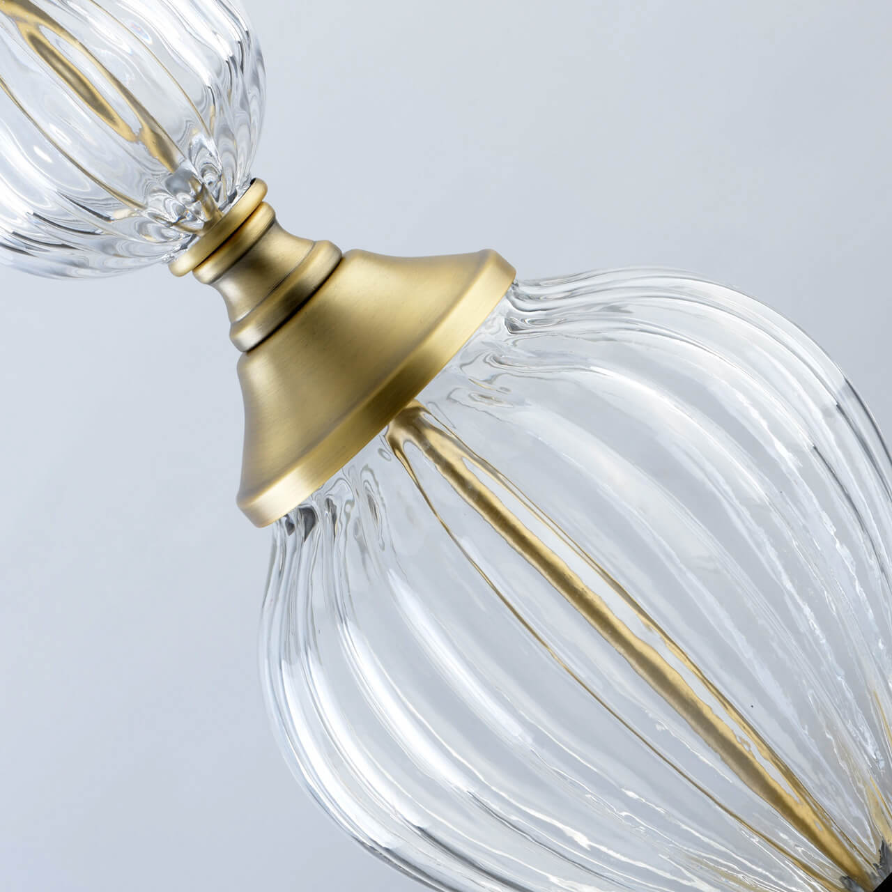 Настольная лампа Chiaro Оделия 1 619031001 в #REGION_NAME_DECLINE_PP#