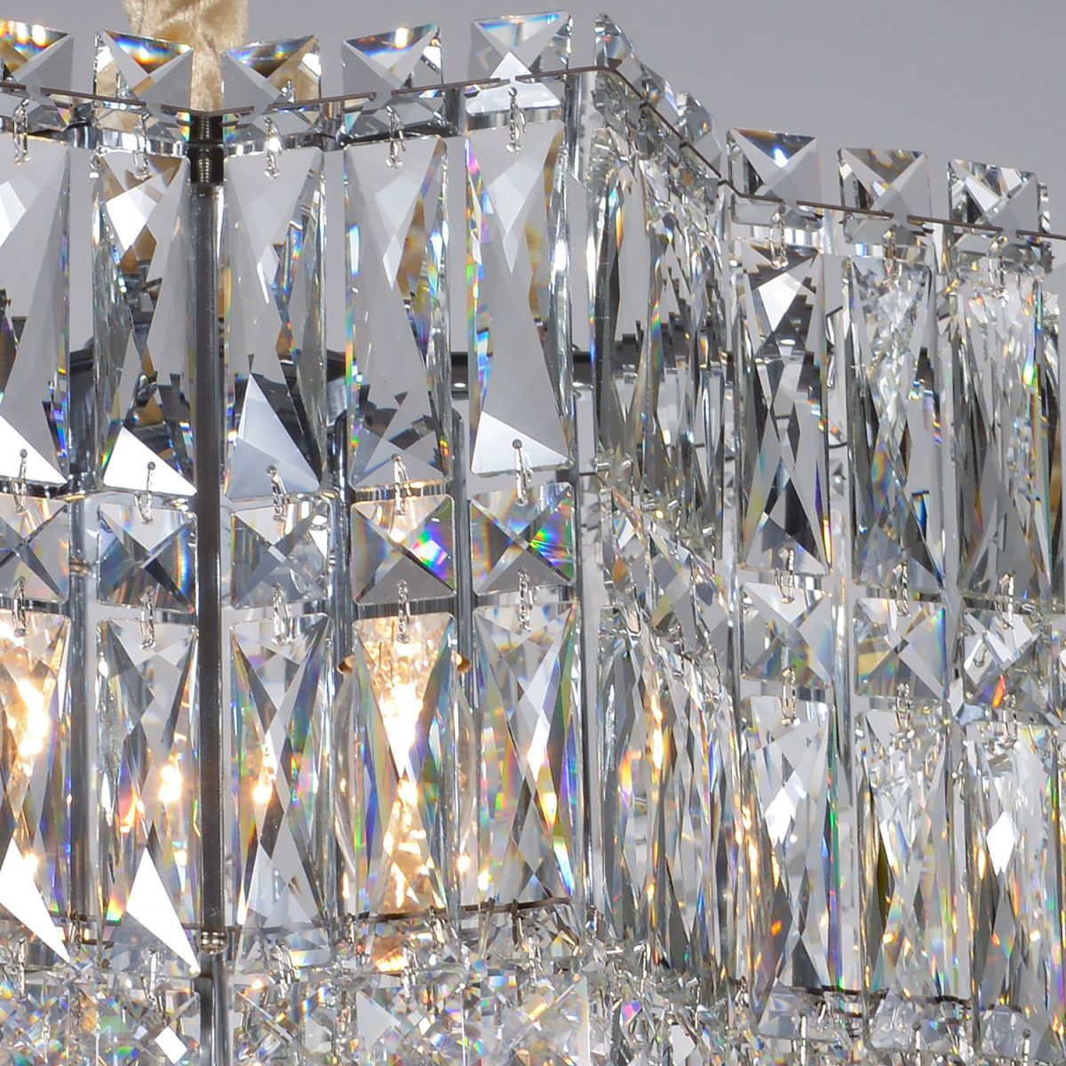 Подвесная люстра Reluce 80060-0.4-08 DN