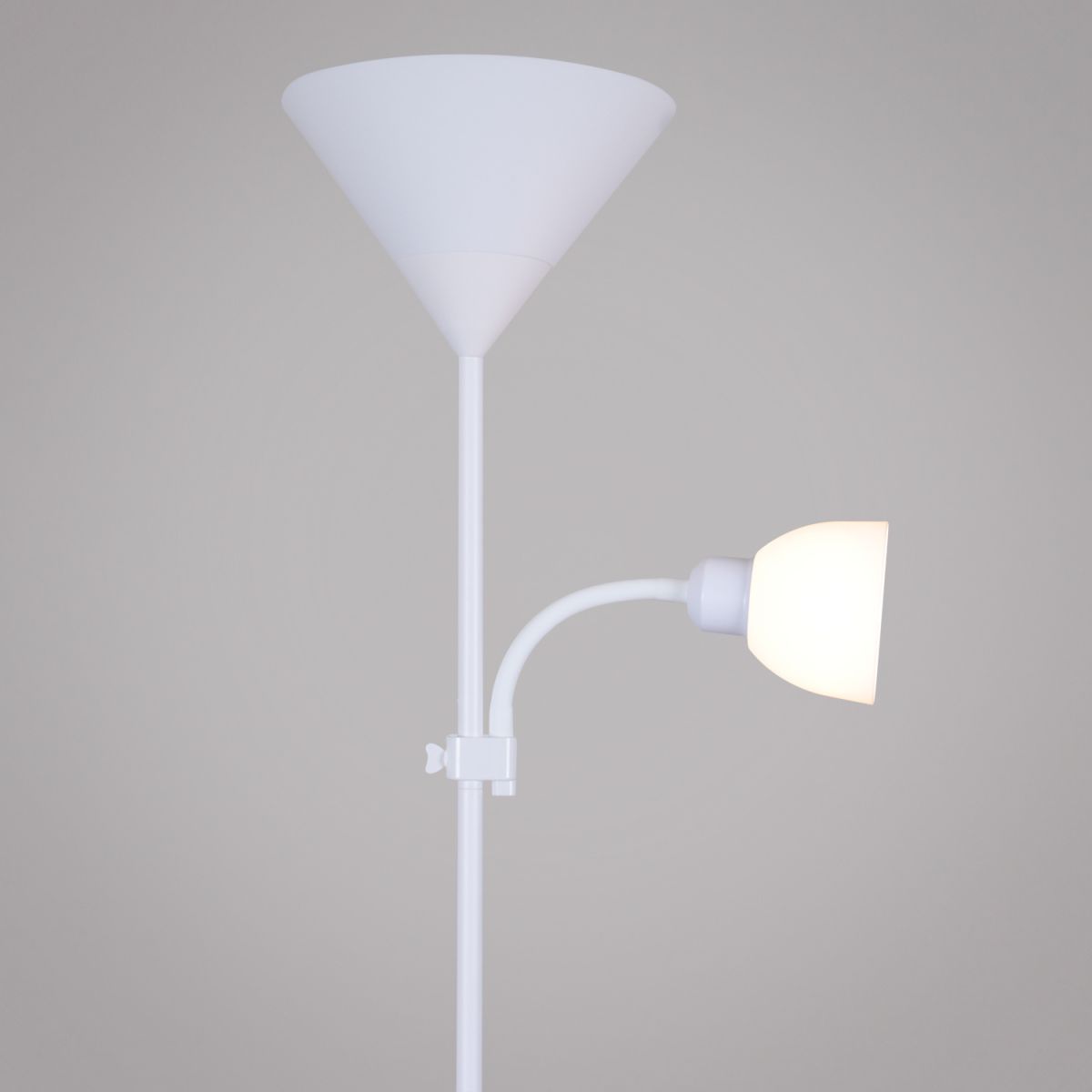 Торшер Reluce 00306-0.7-02 WH