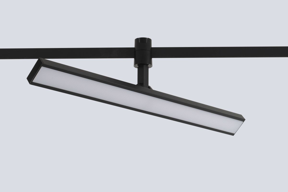 Трековый светильник для гибкой магнитной системы Crystal Lux Trace 48V CLT 0.37 001 18W BL SMART