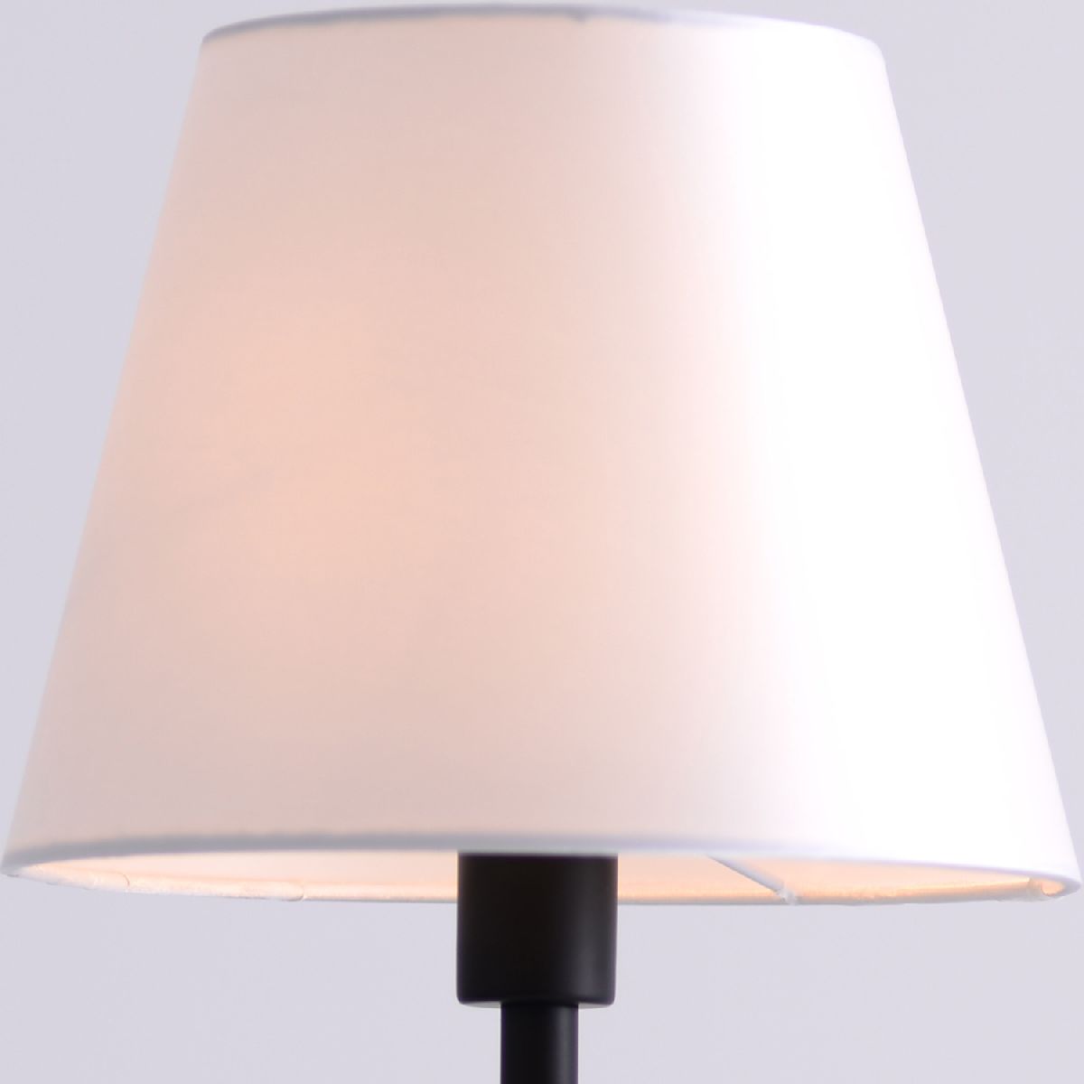 Настольная лампа Illumico IL2218-1TLS-24