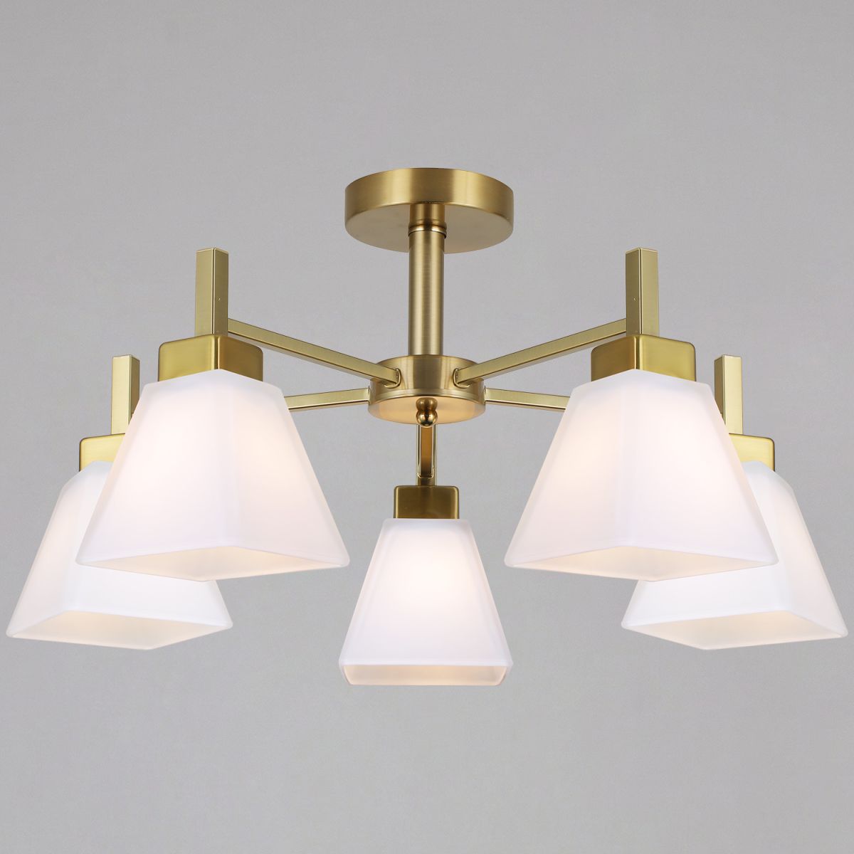 Люстра на штанге Reluce CL 32570-0.3-05 CP