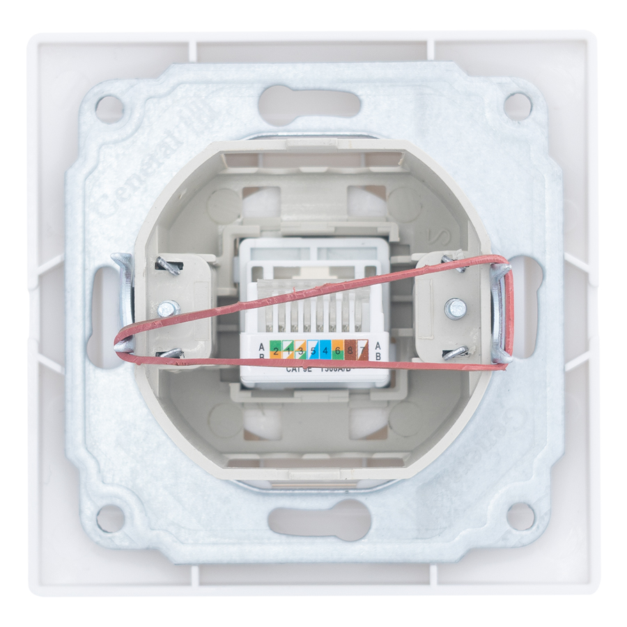 Розетка компьютерная RJ45 скрытой установки IP20, белая 
