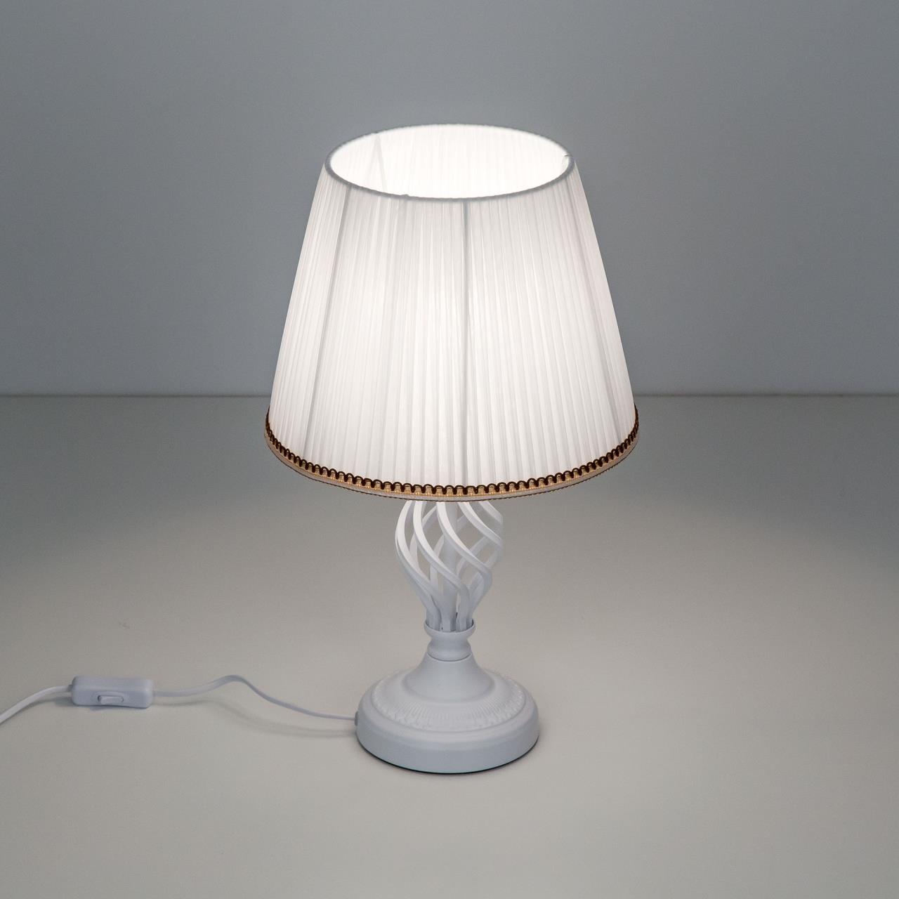Настольная лампа Citilux CL402800
