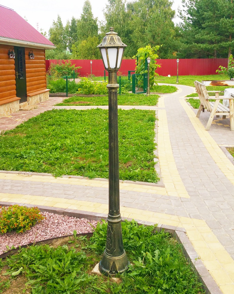 Садово-парковый светильник Fumagalli ARTU/ANNA E22.158.000.BYE27