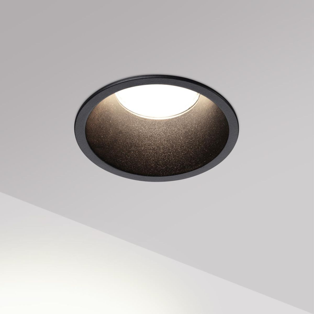 Встраиваемый светильник с переключателем цв. температуры Novotech Wir Brillo 359870