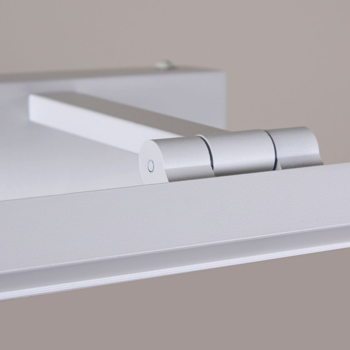 Подсветка для зеркал Reluce 07520-0.2-400