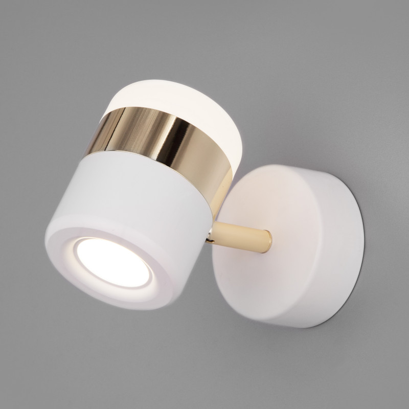 Настенный светодиодный светильник Eurosvet Oskar 20165/1 LED золото/белый