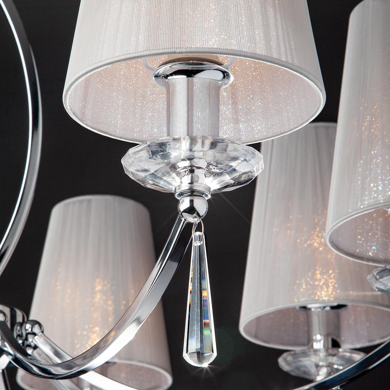 Подвесная люстра с тканевым абажуром Eurosvet Valery 60079/8 хром