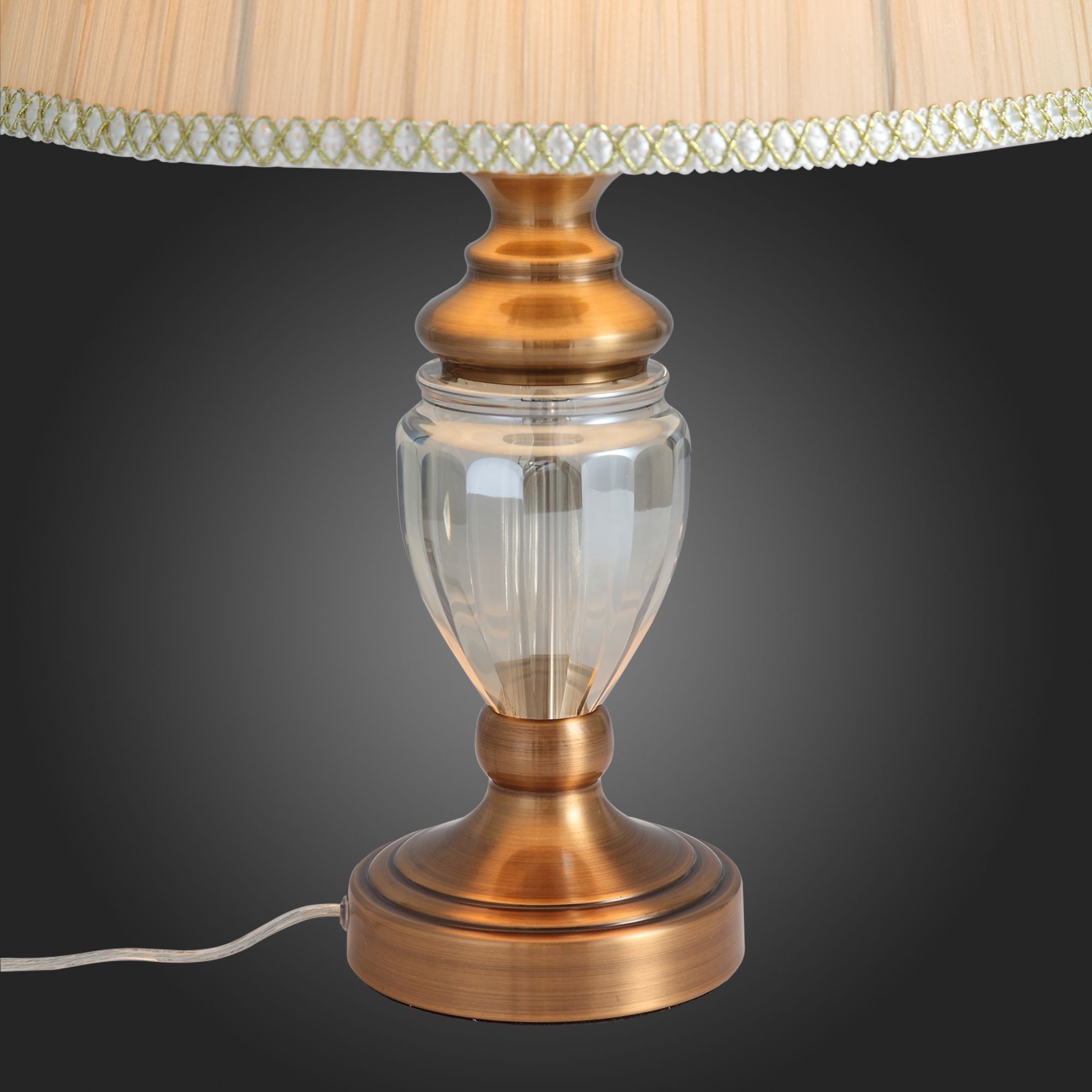 Настольная лампа ST Luce Vezzo SL965.304.01 в #REGION_NAME_DECLINE_PP#