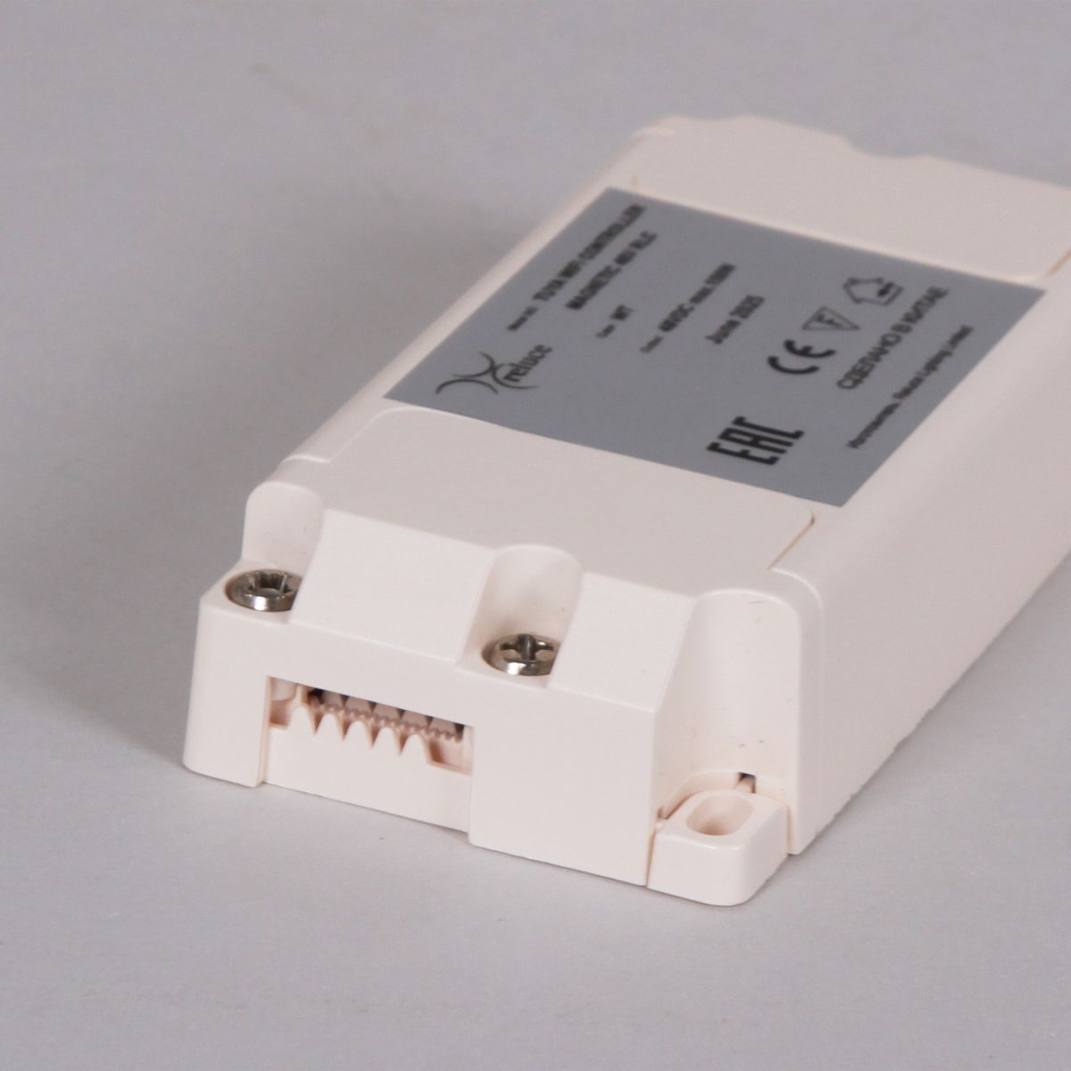 Умный блок питания для магнитных систем (CCT+SMART) Reluce TUYA WIFI CONTROLLER MAGNETIC 48V RLC WT