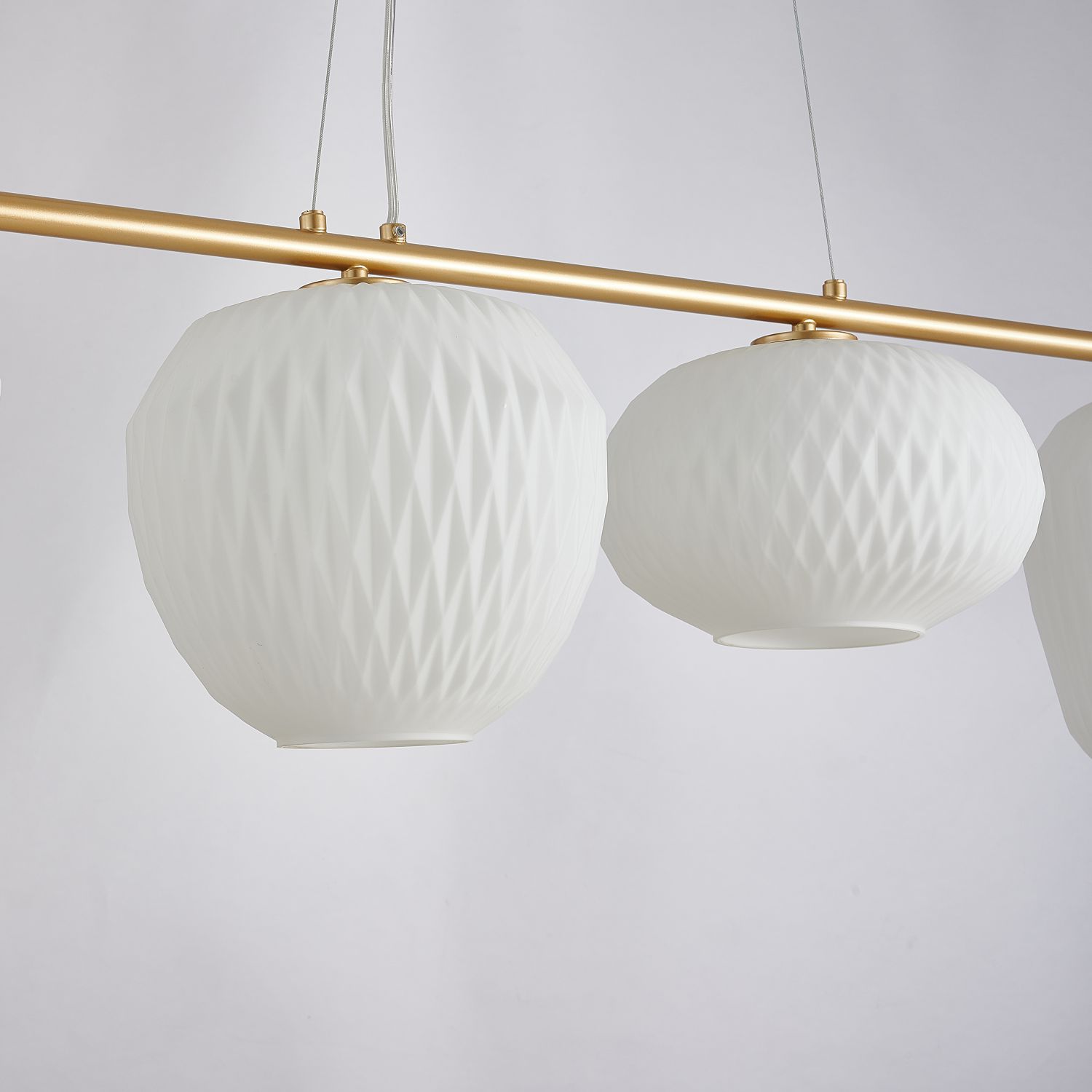 Подвесная люстра Favourite Comical 4052-4P в #REGION_NAME_DECLINE_PP#