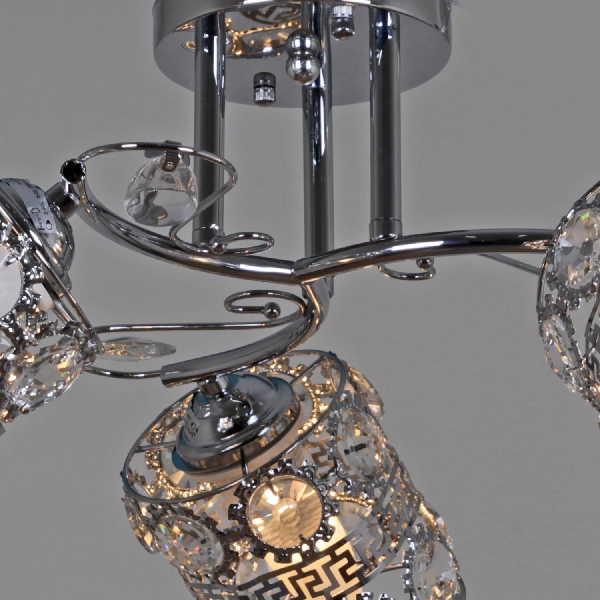 Потолочная люстра Reluce 03674-0.3-03