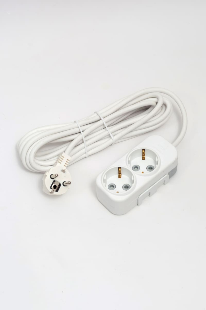 Удлинитель с/з 2вх с защитными шторками ELBI Myra 527-010205-211