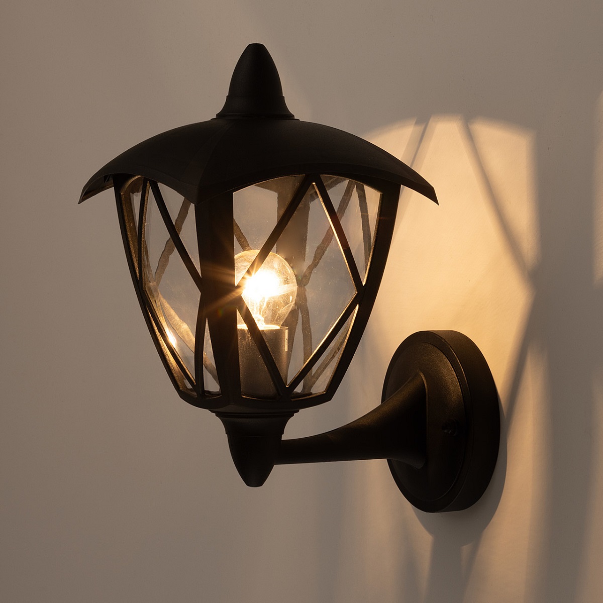 Уличный настенный светильник De Markt City Корсо 801022201