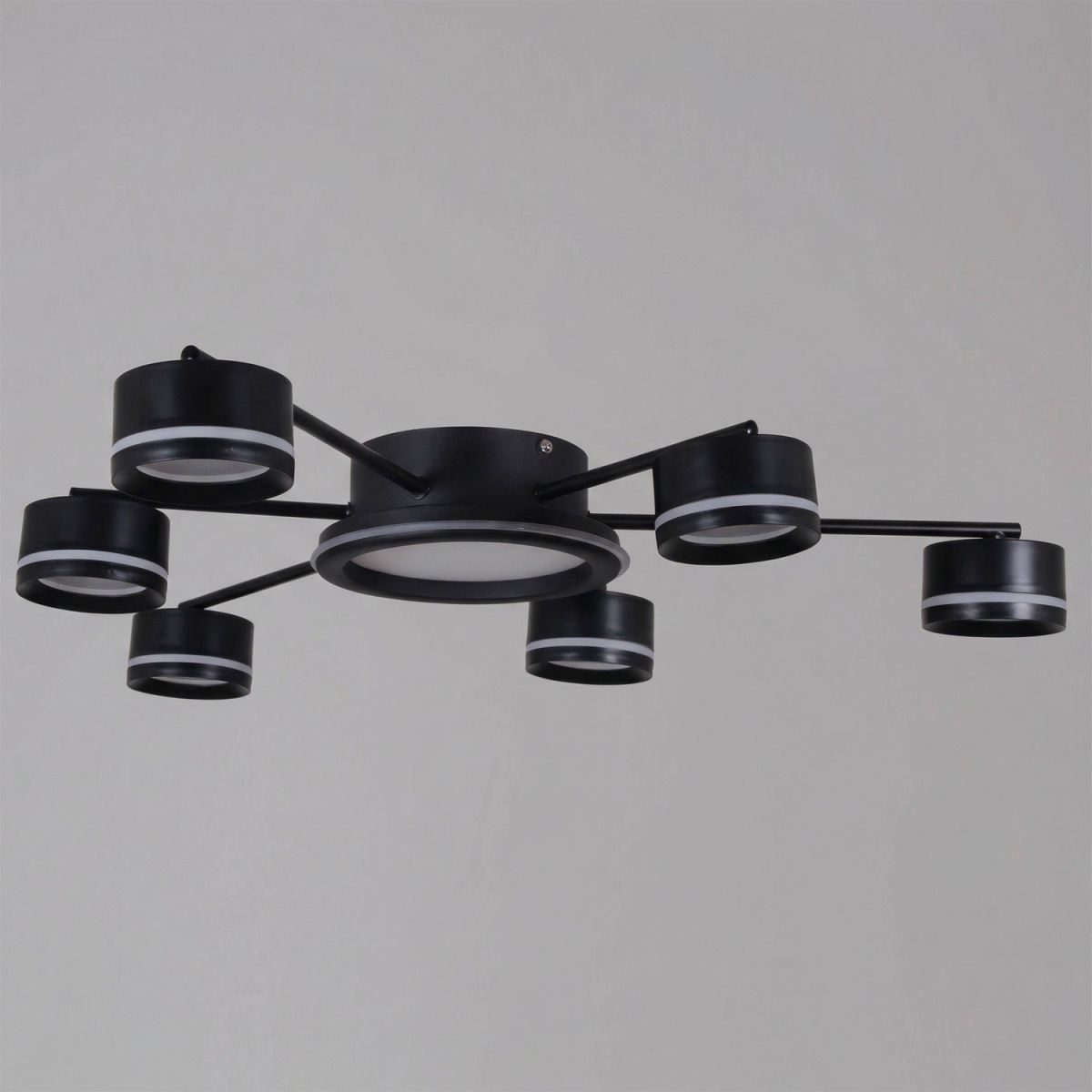 Потолочная люстра Reluce 20590-0.3-3+3+1 Black