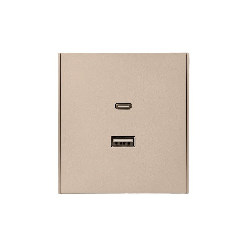 Розетка STRONG USB-A+Type-C 3А с функцией быстрой зарядки шелк KRANZ KR-78-0734-8