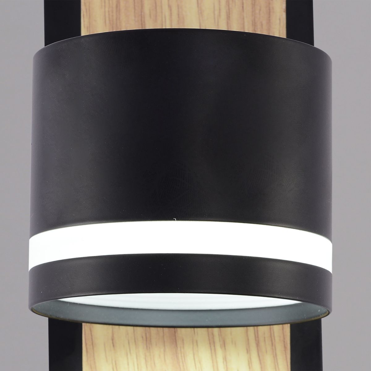 Бра Reluce 22540-0.2-01 BK+WOOD