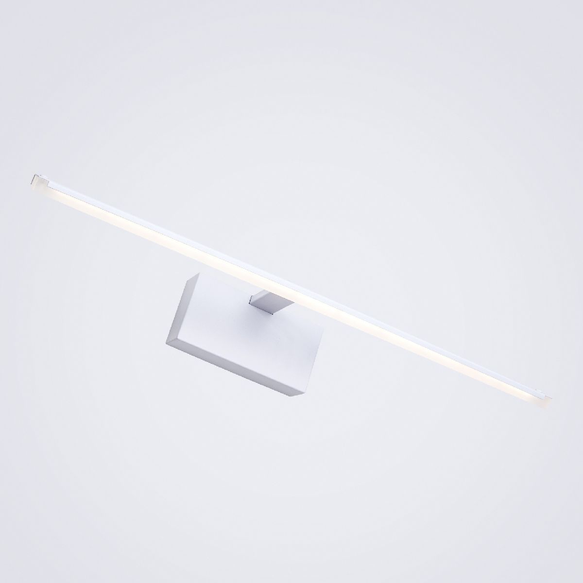 Подсветка для зеркал LED4U L6389-570 WH