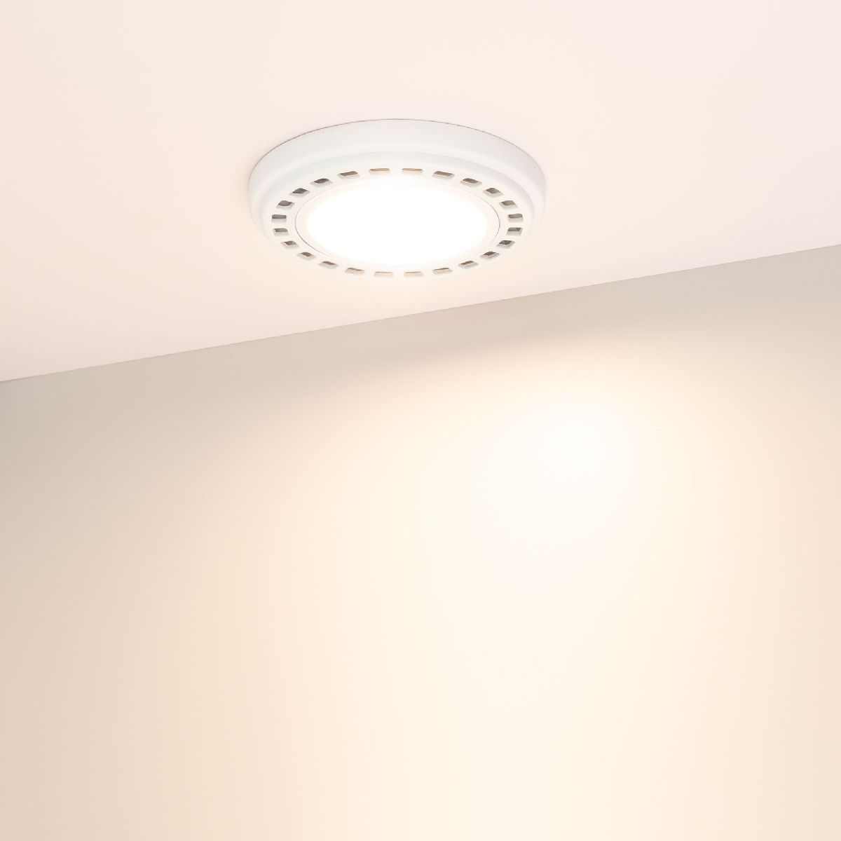 Светодиодная лампа Arlight AR111-UNIT-GU10-15W-DIM Warm3000 (WH, 120 deg, 230V) 026890