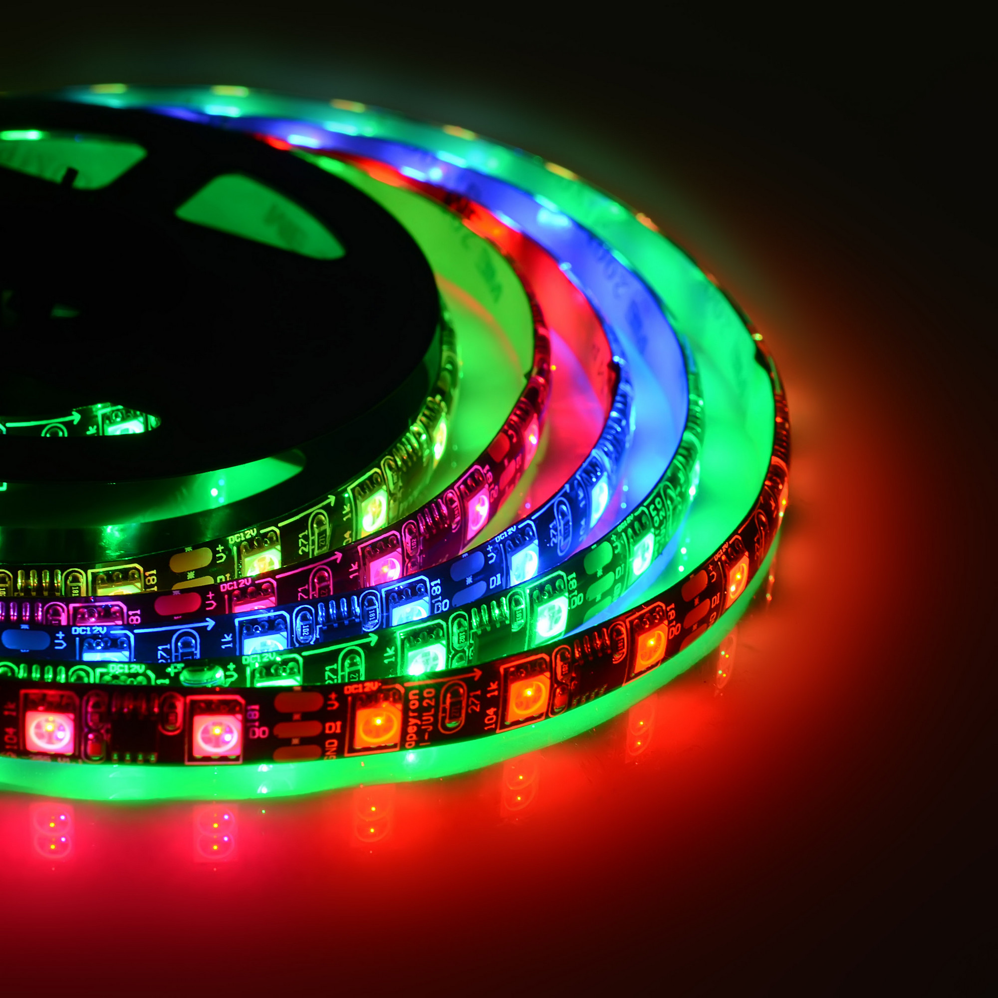 Комплект цифровой светодиодной ленты Apeyron 12В 5050 14,4Вт/м RGB 5м IP65 87ЦЛ в Москве