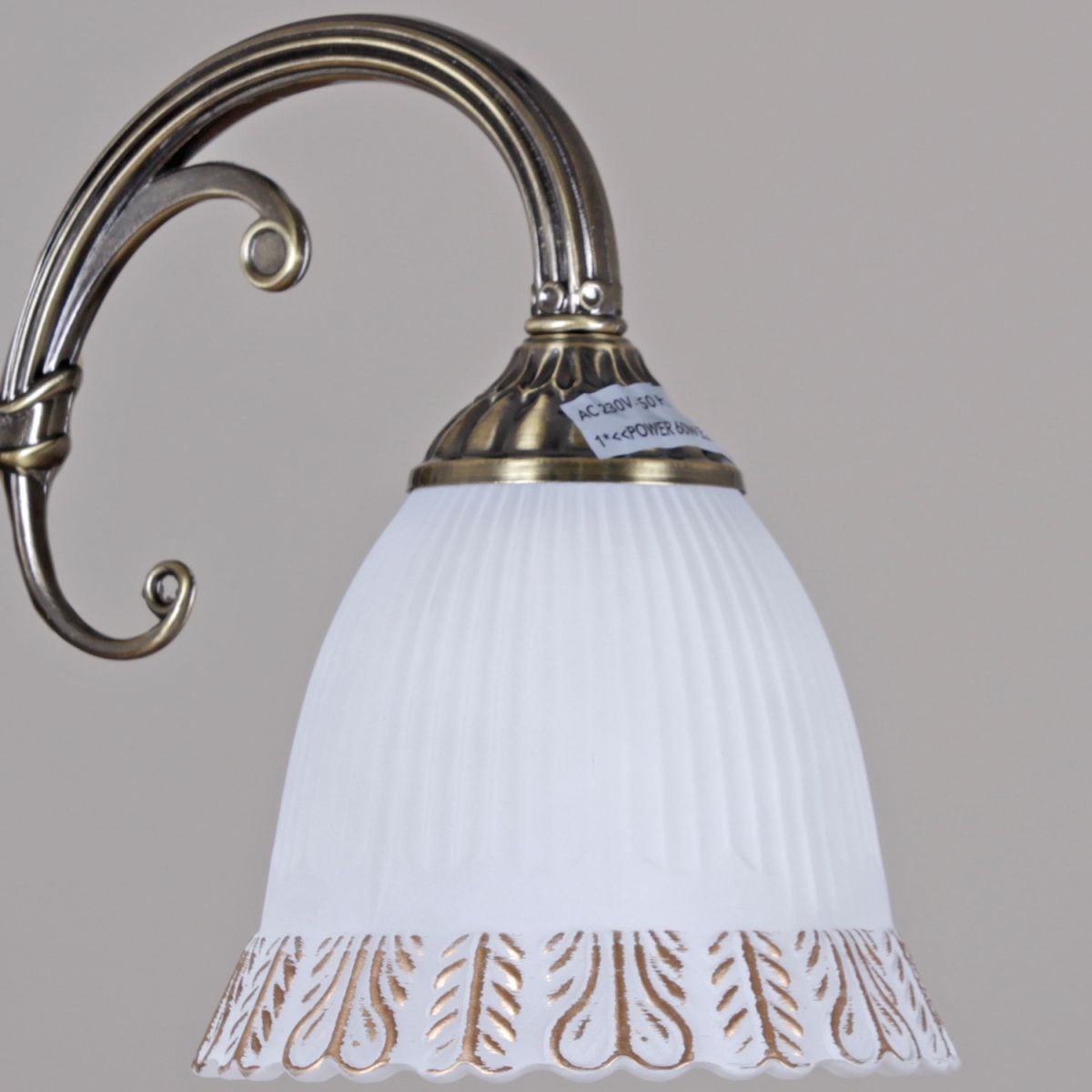 Потолочная люстра Reluce 99018-0.3-05