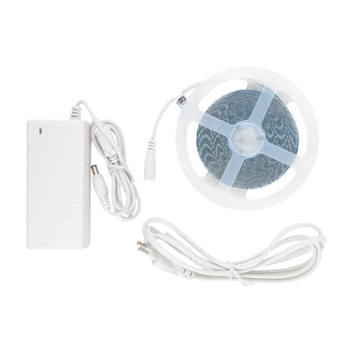 Светодиодная лента Elektrostandard 9,6W/m 120LED/m 2835SMD дневной белый 5M 4690389151682 a050169