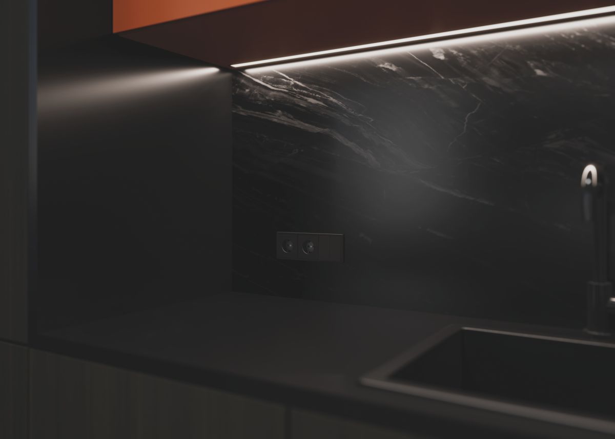 Накладка для розетки с заземлением и защитными шторками, S70 Metal (антрацит) Voltum VLSM000712