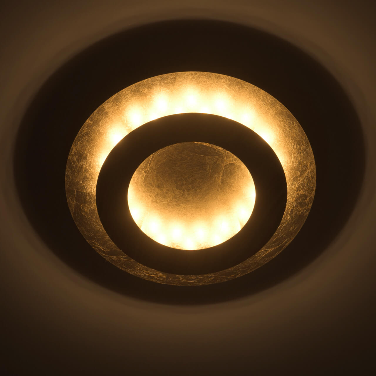 Потолочный светодиодный светильник De Markt Иланг 1 712011101 в #REGION_NAME_DECLINE_PP#