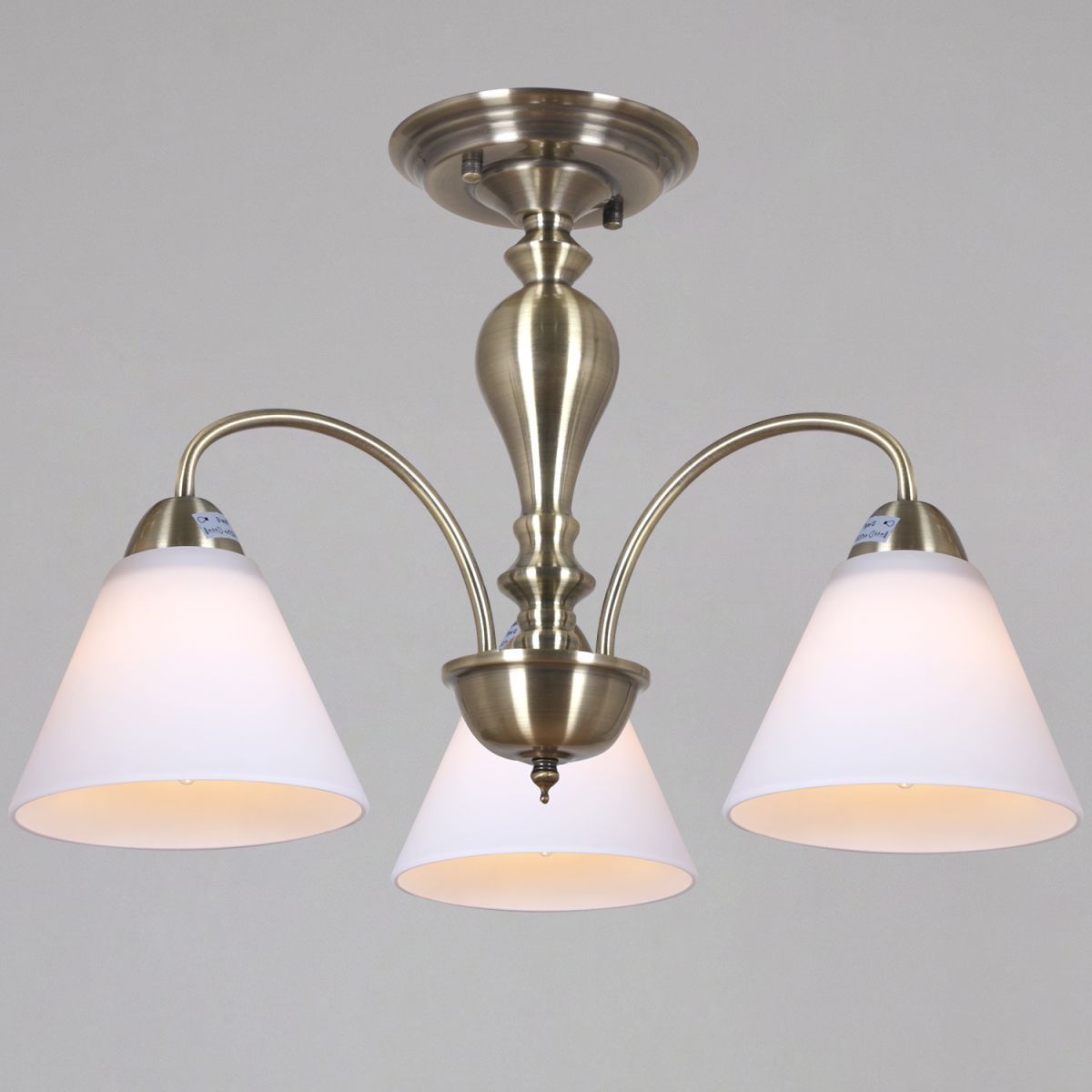 Потолочная люстра Reluce 52787-0.3-03