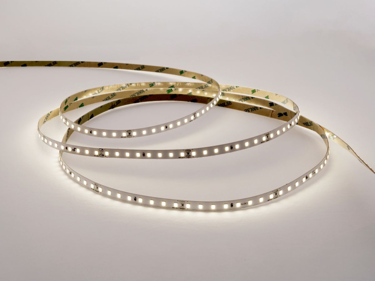 Светодиодная лента LEDS POWER 2835 112/м (10Вт/м) 24В нейтральная 30м/кат, серия ПРО140 005751